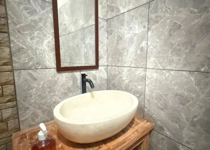 Private In Near Monkey Forest 3* Ubud